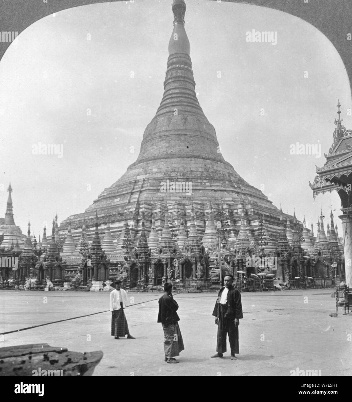 Shwedagon Pagode, Rangun, Burma, 1908. Artist: Stereo Reisen Co Stockfoto