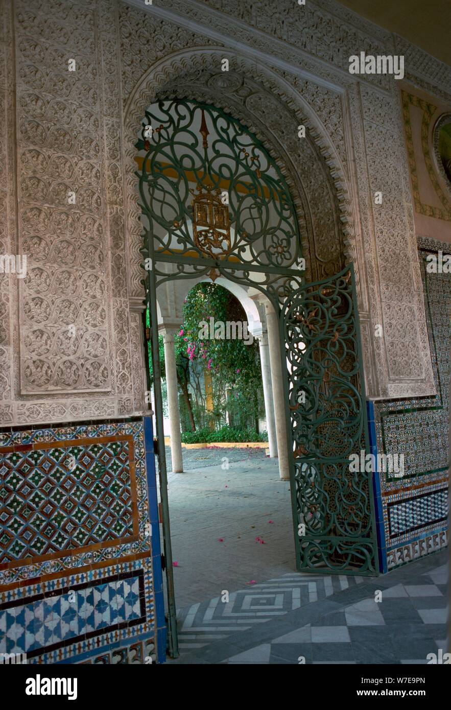 Blick auf den Garten der Casa de Pilatos, aus dem 15. Jahrhundert. Artist: Unbekannt Stockfoto