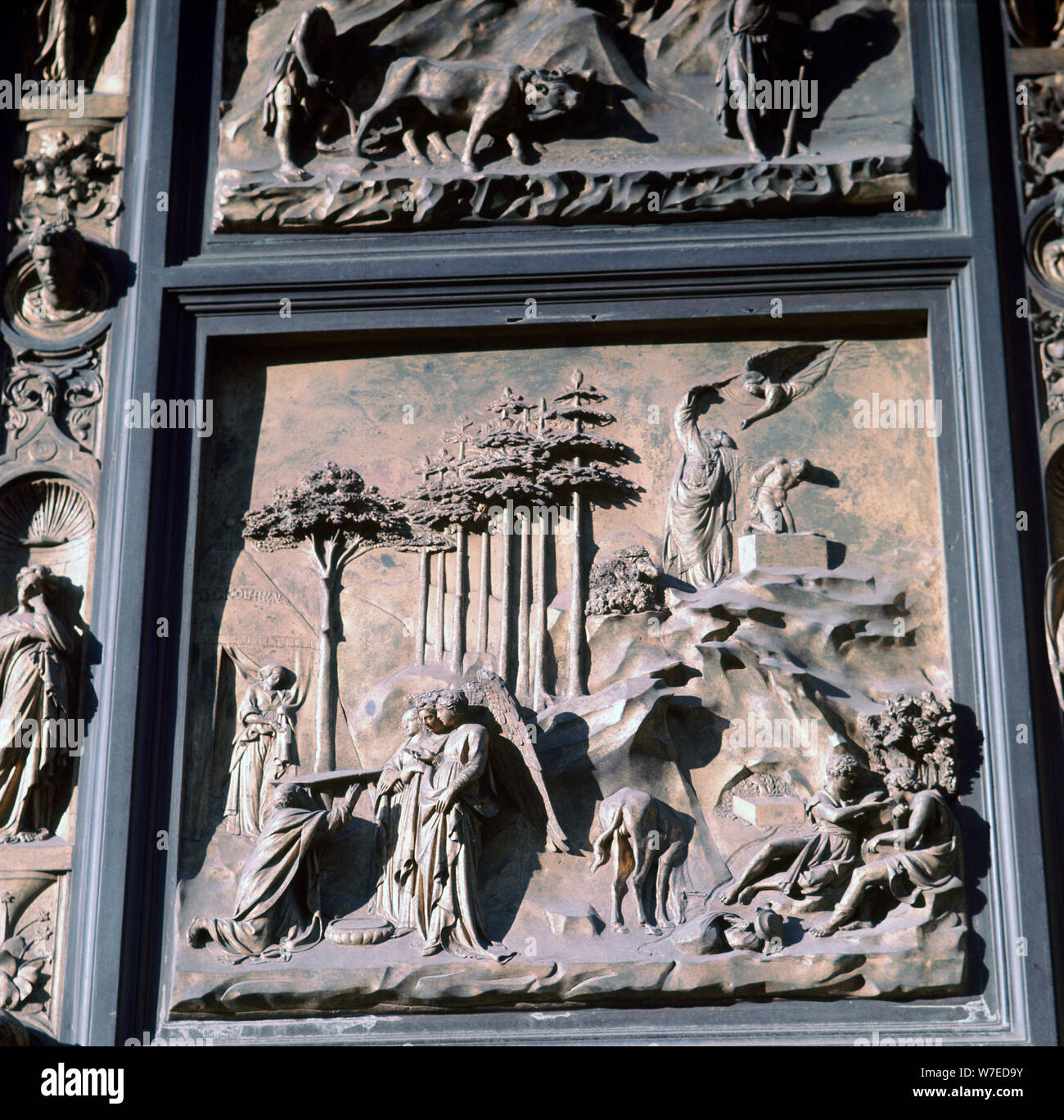Detail der Türen des Paradieses, Abraham und Isaak, aus dem 15. Jahrhundert. Artist: Lorenzo Ghiberti Stockfoto