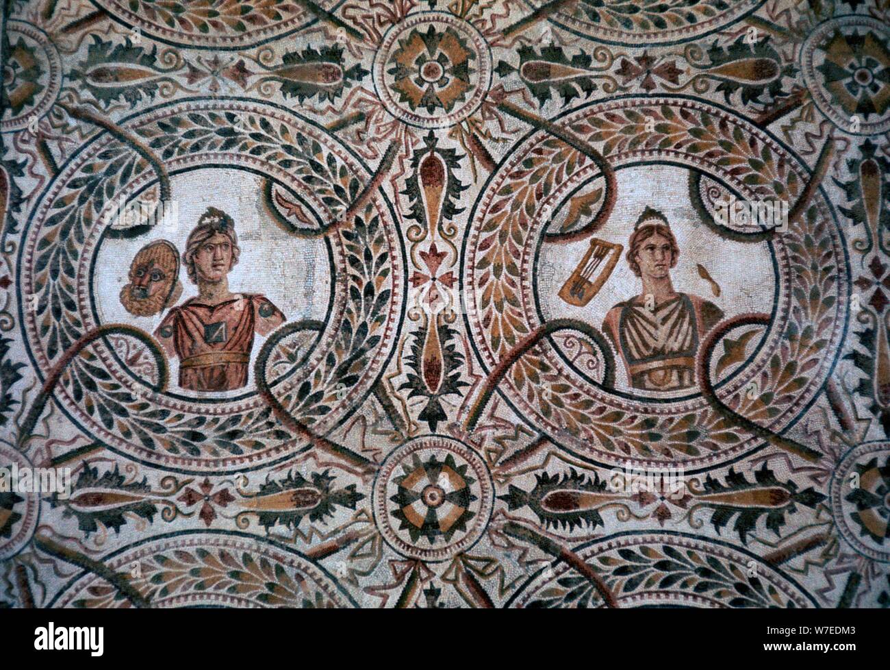 Detail eines römischen Fußbodenmosaik der neun Musen, 3. Artist: Unbekannt Stockfoto