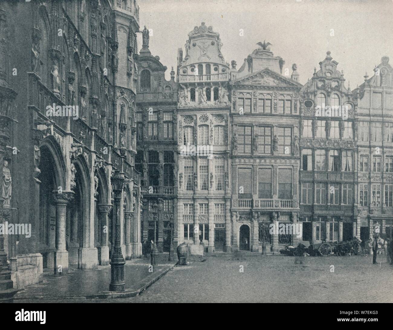 Eine Ecke von der Grand Place, Brüssel, Belgien, 1900 (1914 – 1915). Künstler: John Benjamin Stein. Stockfoto