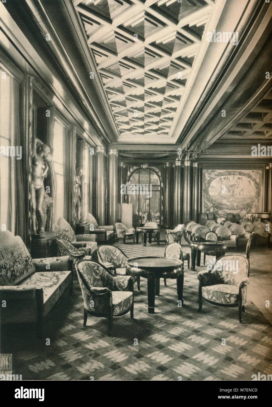 "S. S Ile de France, Grand Salon", c1927. Künstler: unbekannt. Stockfoto