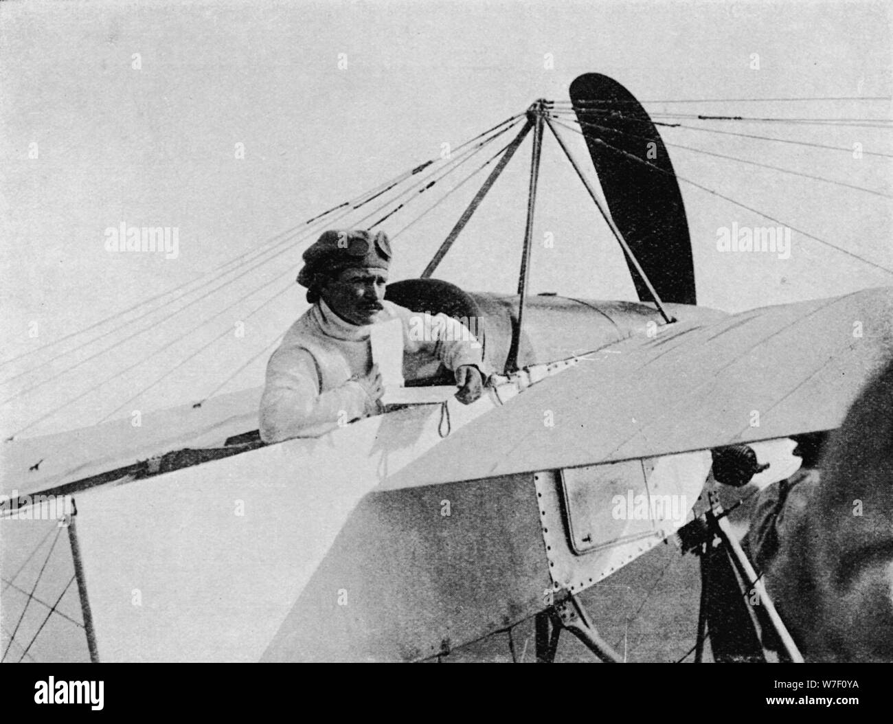 Schaltung des britischen Air Race: Jules Vedrines Shoreham Kontrolle, Sussex, 1911 (1933).  Künstler: Flug Foto geteilt. Stockfoto