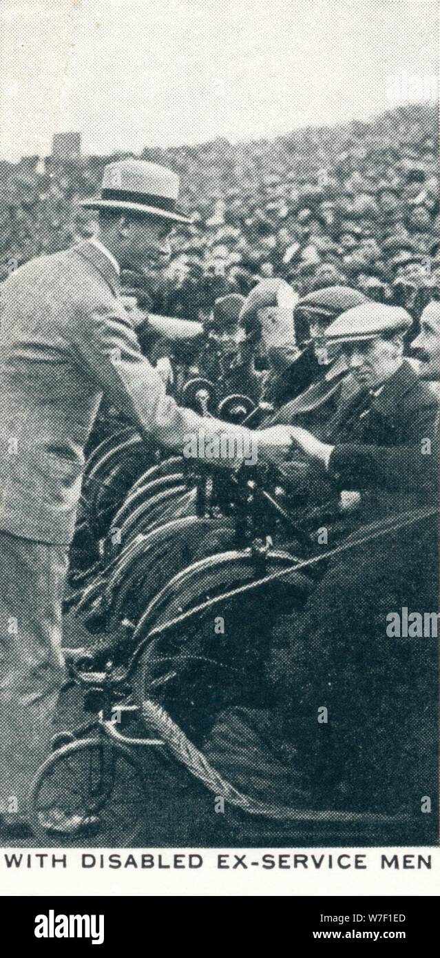 "Mit behinderten Ex-Service Men", 1922 (1937). Künstler: unbekannt. Stockfoto