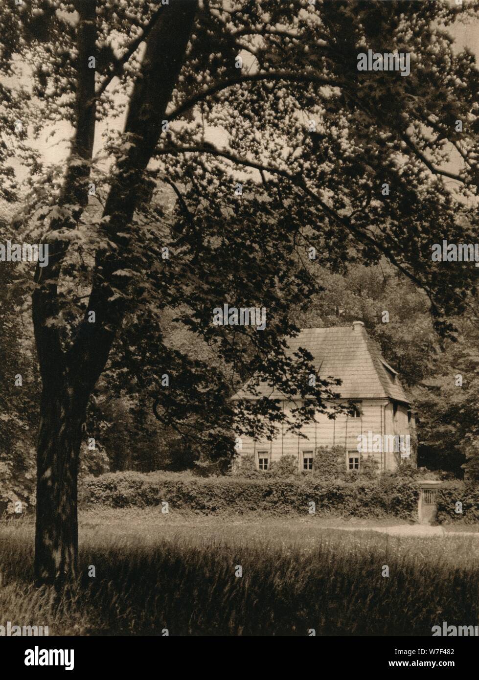 "Weimar. Goethe's Gartenhaus ", 1931. Künstler: Kurt Hielscher. Stockfoto
