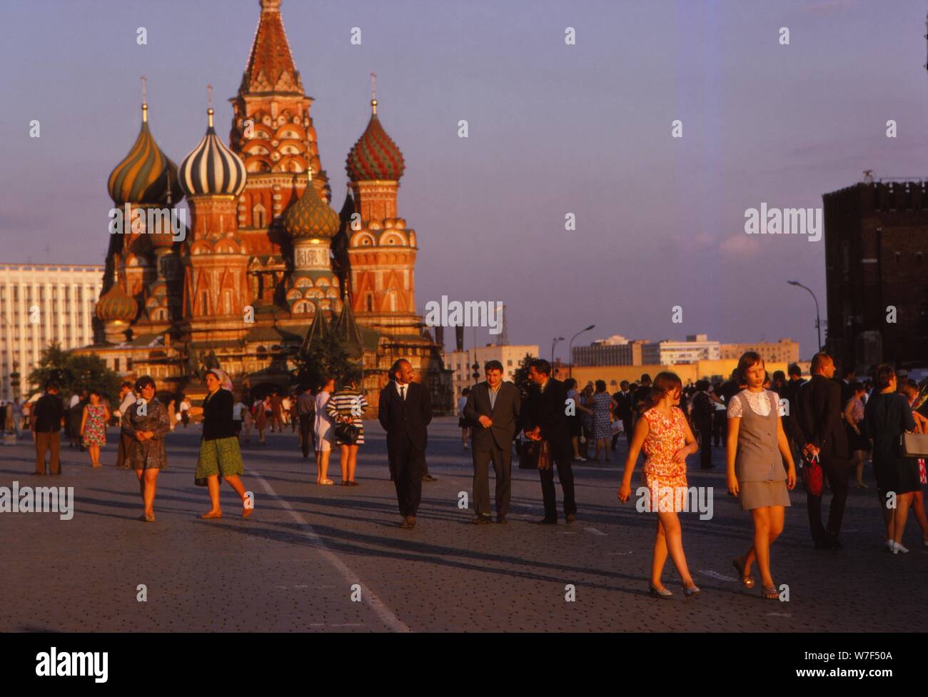 St. Basils im Abendlicht, Roter Platz, Moskau, c1970s. Künstler: CM Dixon. Stockfoto