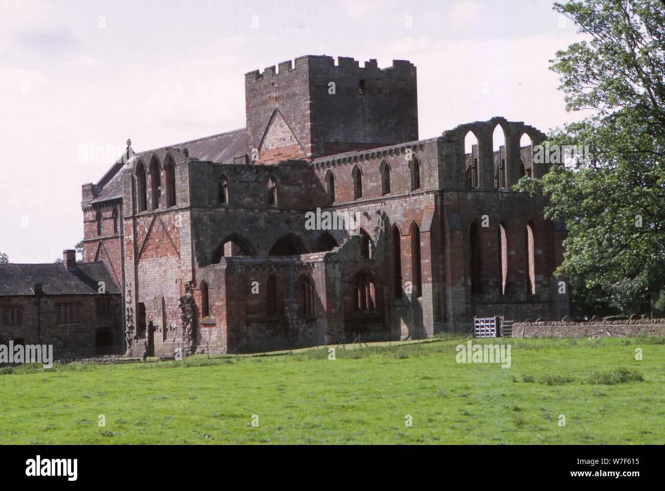 Lanercost Priory Cumberland, England, UK, 20. Jahrhundert. Künstler: CM Dixon. Stockfoto