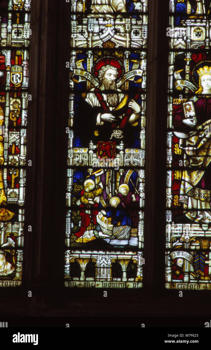 St. Andrew mit Kreuz, Hereford Kathedrale, England, 20. Jahrhundert. Künstler: CM Dixon. Stockfoto