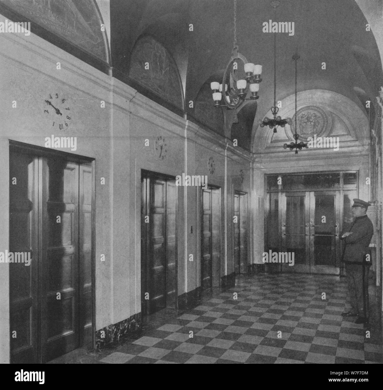 Aufzug Lobby, Chamber Of Commerce Building, Newark, New Jersey, 1924. Künstler: unbekannt. Stockfoto