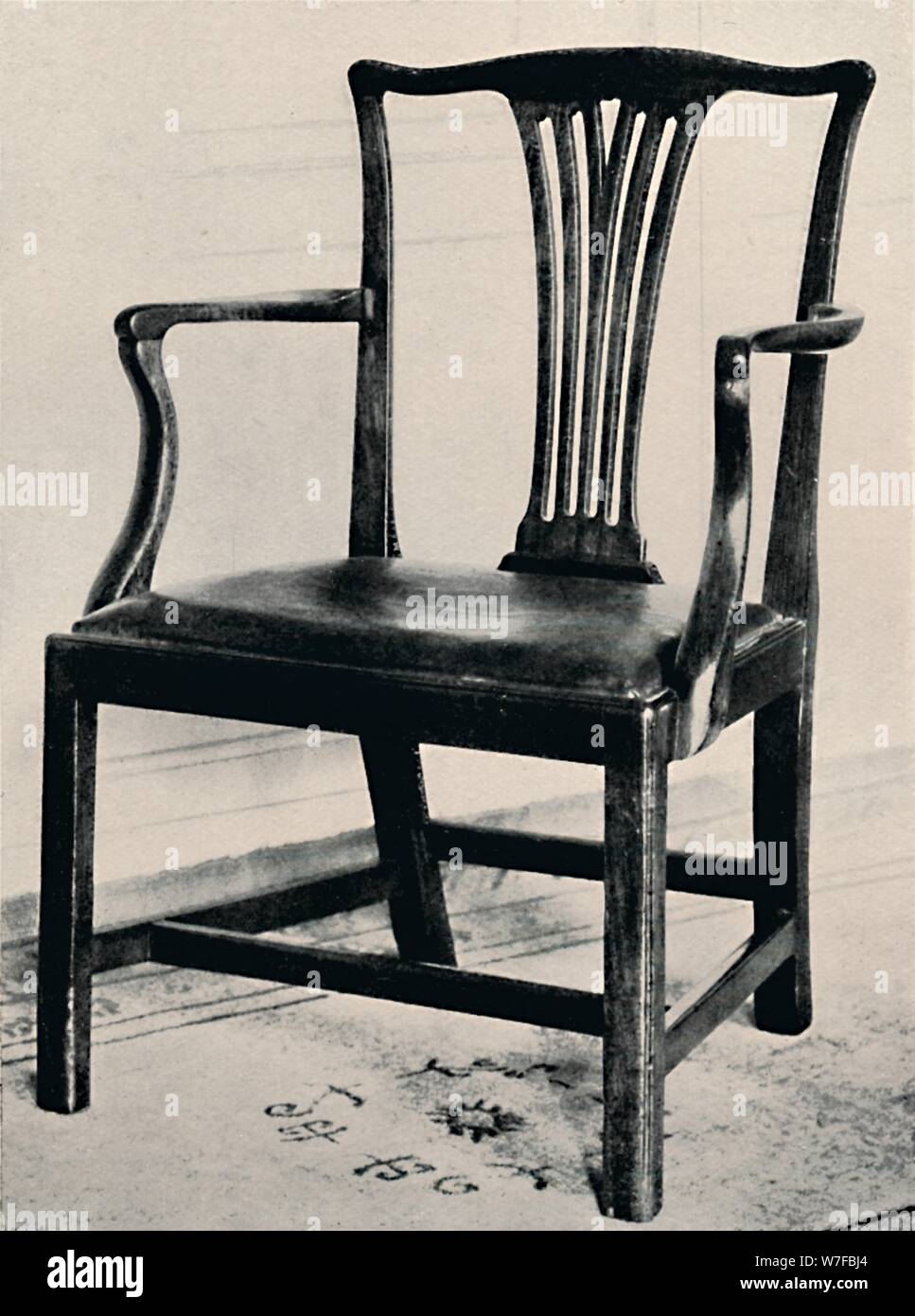 'Simple Chippendale Mahagoni Arm-Chair mit Schiene zurück und bewegliche Sitzfläche', Mitte des 18. Jahrhunderts (1927). Künstler: Edward F Seltsam, Thomas Chippendale. Stockfoto