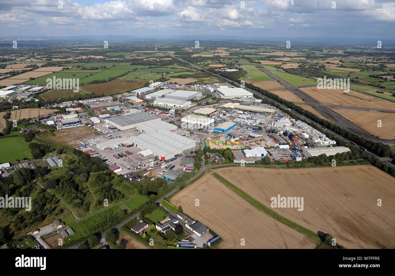 Luftaufnahme von Appleton Thorn Trading Estate Cheshire, Großbritannien Stockfoto