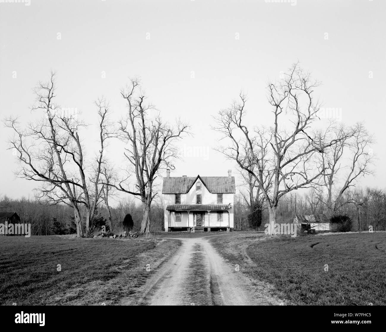 Verlassenen Bauernhaus am Ende der Piste auf dem Maryland östlichen Ufer Stockfoto