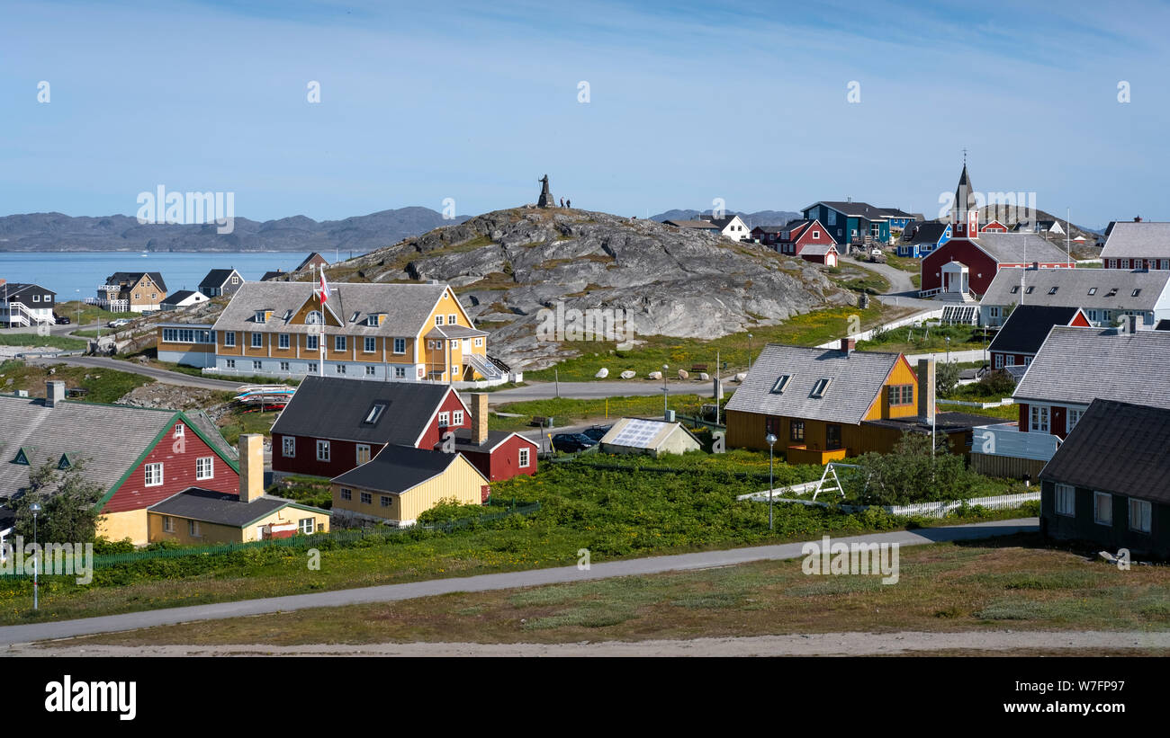 Nuuk: Farbenfrohe, traditionelle Häuser in der Altstadt von Nuuk, der Hauptstadt Grönlands. Stockfoto