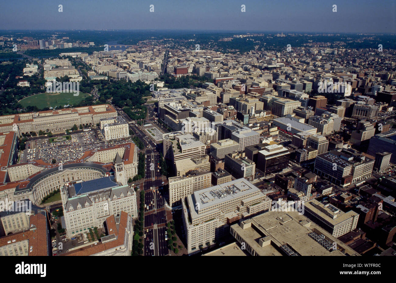 Luftaufnahme von der Pennsylvania Avenue in Richtung des Weißen Haus, Washington, D.C suchen Stockfoto