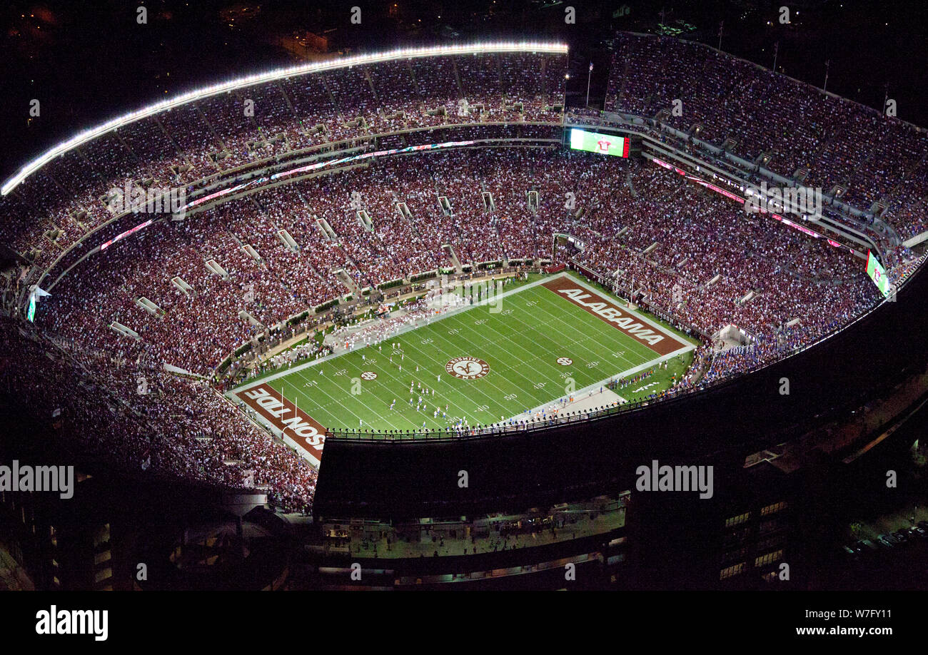Luftaufnahme von der Universität von Alabama Football Stadium, Tuscaloosa, Alabama Stockfoto