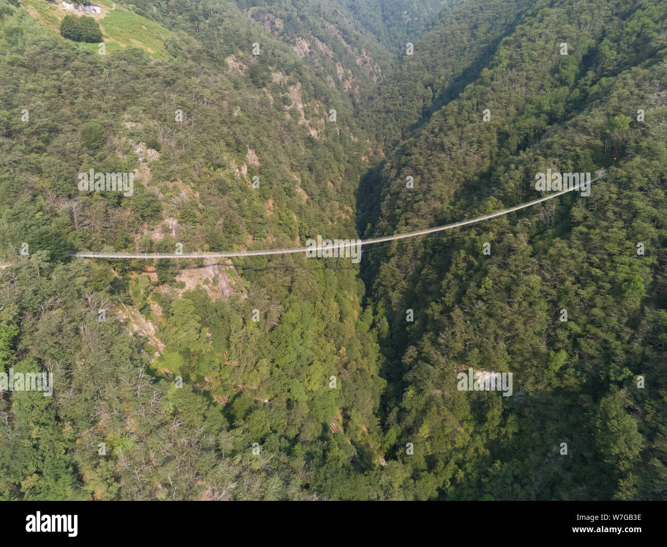 Luftaufnahme des Tibetischen Brücke Carasc, Schweiz Stockfoto