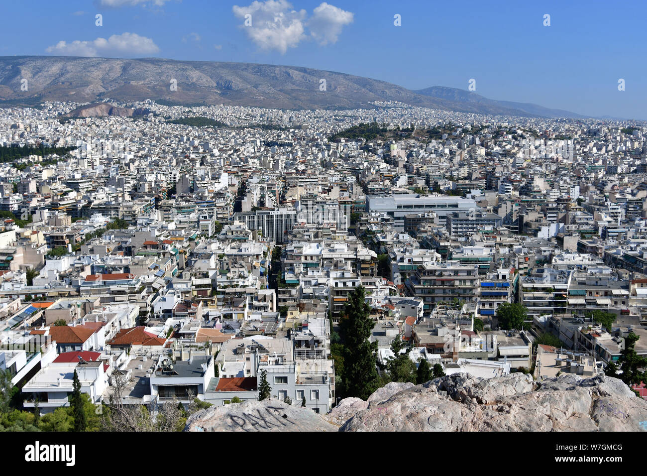 Griechenland, Athen: Blick von der Akropolis. Gebäude im Zentrum der Stadt. Stockfoto