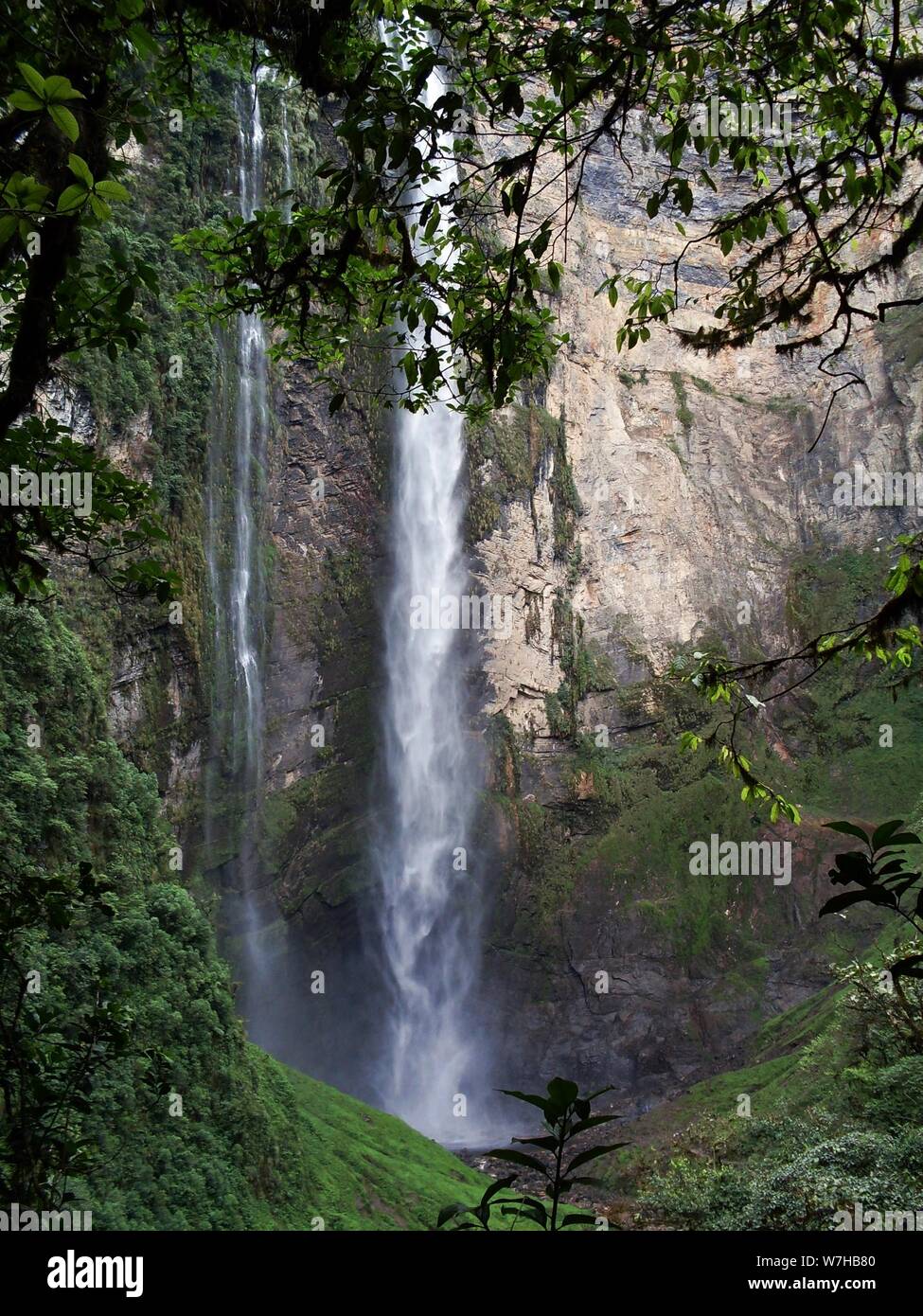 Himmlische Landschaft der Gocta Wasserfall, unvergleichlicher Schönheit total von der Zivilisation getrennt. Stockfoto