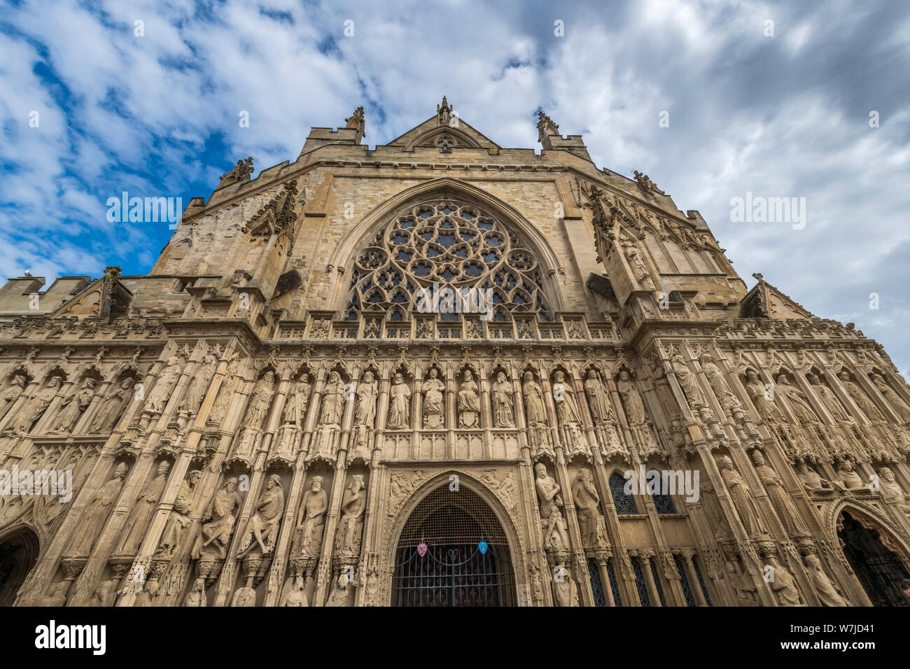 Die beeindruckenden West Fenster der Kathedrale von Exeter wurde von William Peckitt von York, dem führenden Glasmalerei Künstler seiner Zeit erstellt. Im Jahr 1767 abgeschlossen. Stockfoto