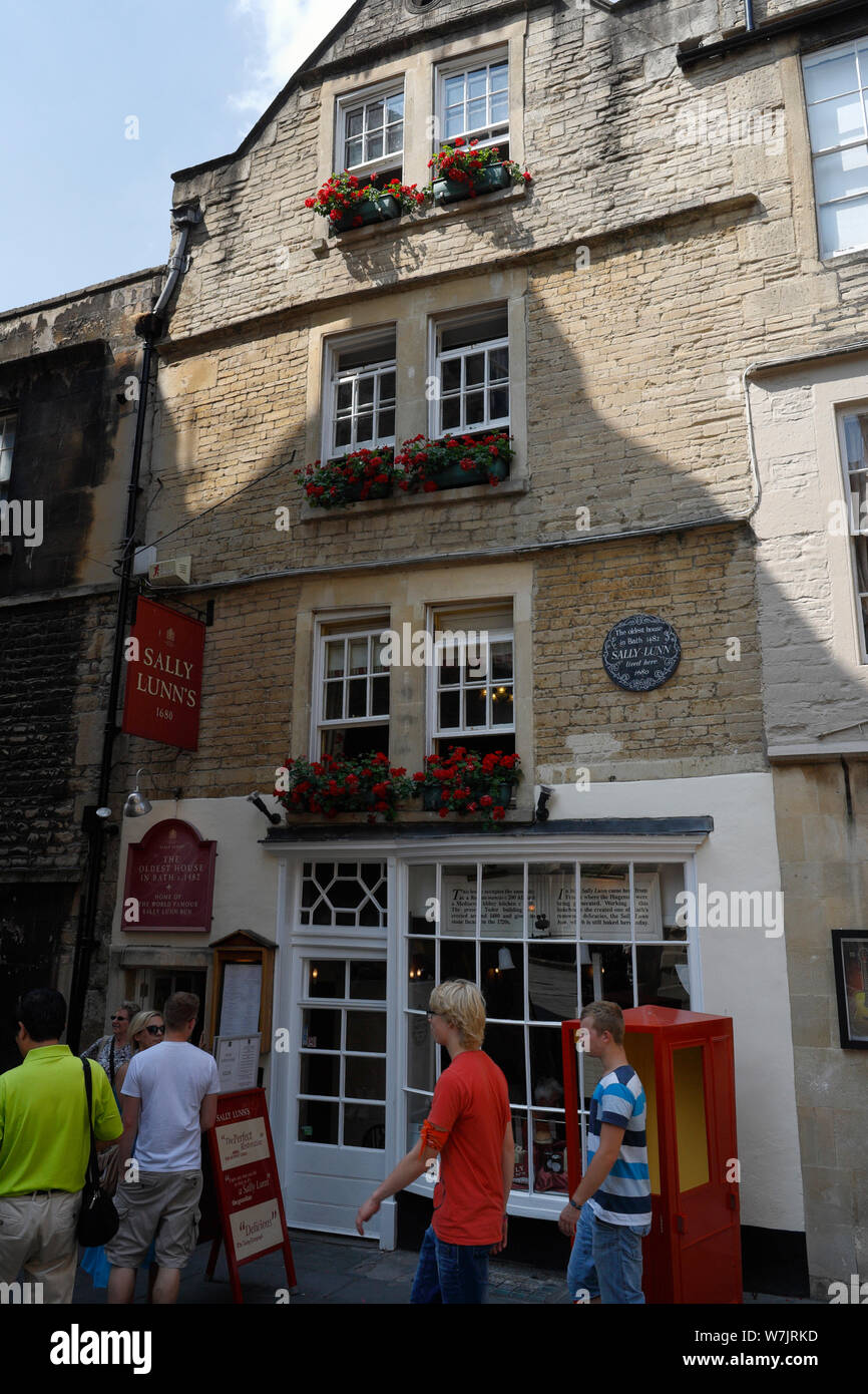 Das Teehaus von Sally Lunn in Bath, das älteste Haus in Bath England, das unter Denkmalschutz steht Stockfoto