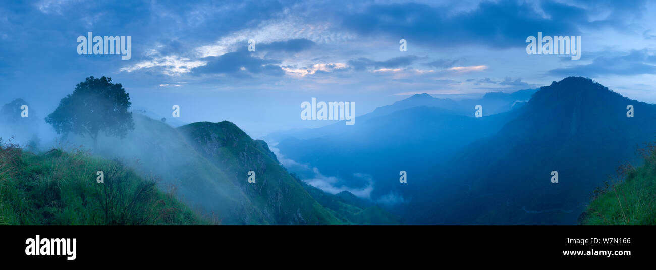 Die Ella Lücke im Morgengrauen von Little Adam's Peak, Southern Highlands, Sri Lanka. Dezember 2011. Stockfoto
