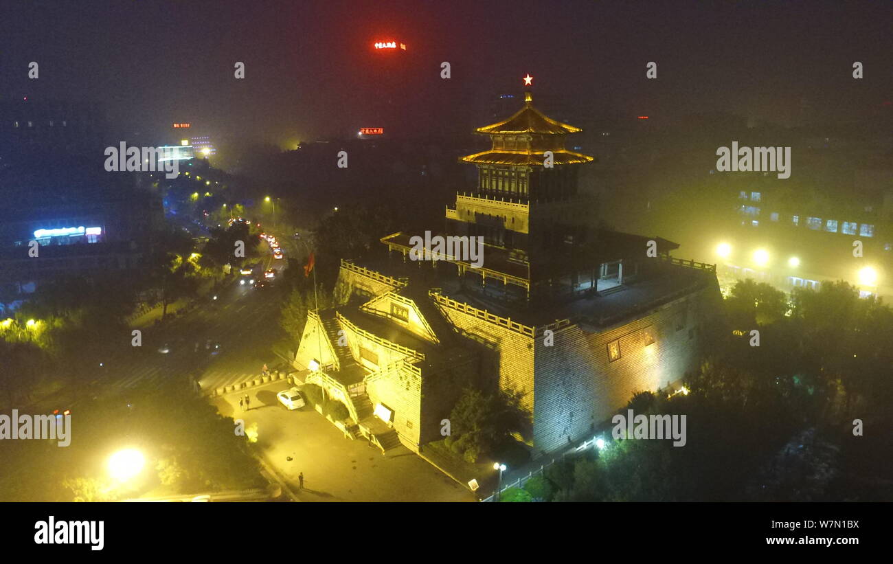 Nacht der Befreiung Pavillon zum Gedenken an die Schlacht von Jinan in der chinesischen Bürgerkrieg in Ji'Nan, der ostchinesischen Provinz Shandong, Stockfoto