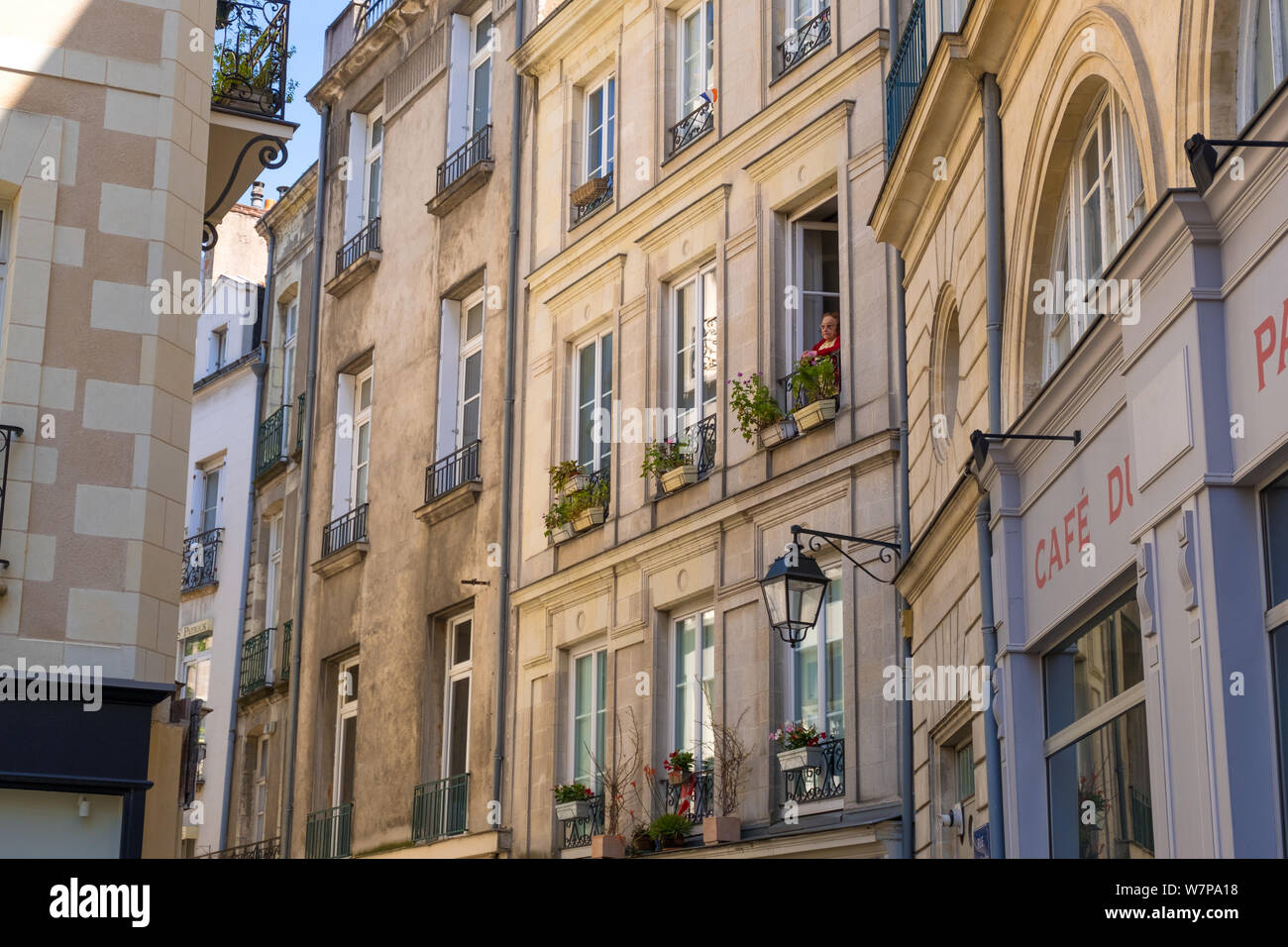 Nantes, Frankreich - Mai 12, 2019: Schöne Aussicht historische Gebäude in der Innenstadt von Nantes, Frankreich Stockfoto