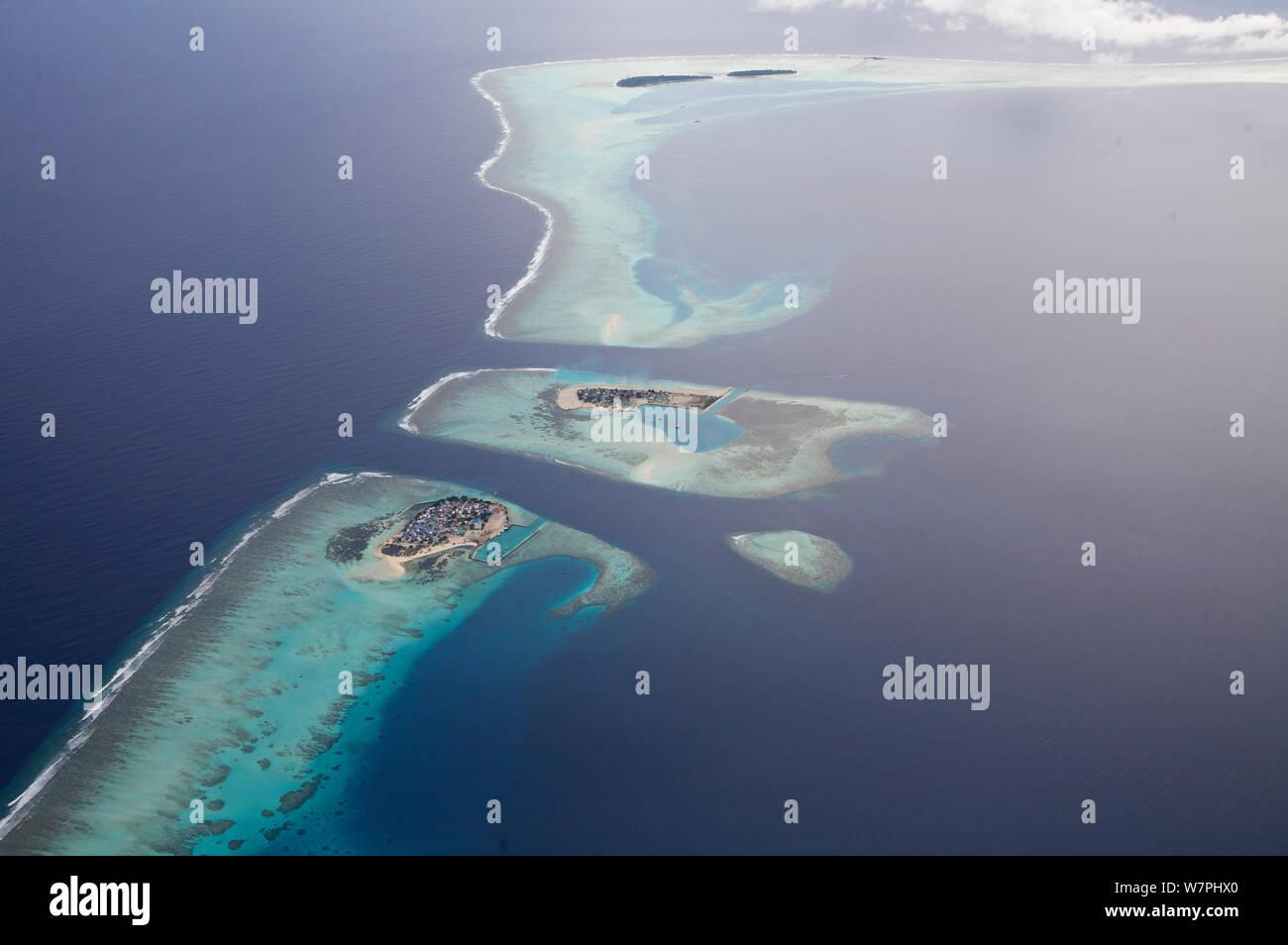 Luftaufnahme von Korallenatollen, Malediven, Dezember 2009 Stockfoto