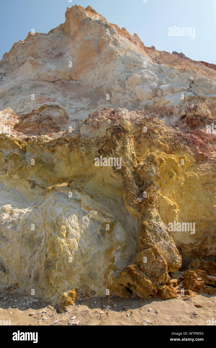 Reichen Boden voller Mineralien in Milos Stockfoto