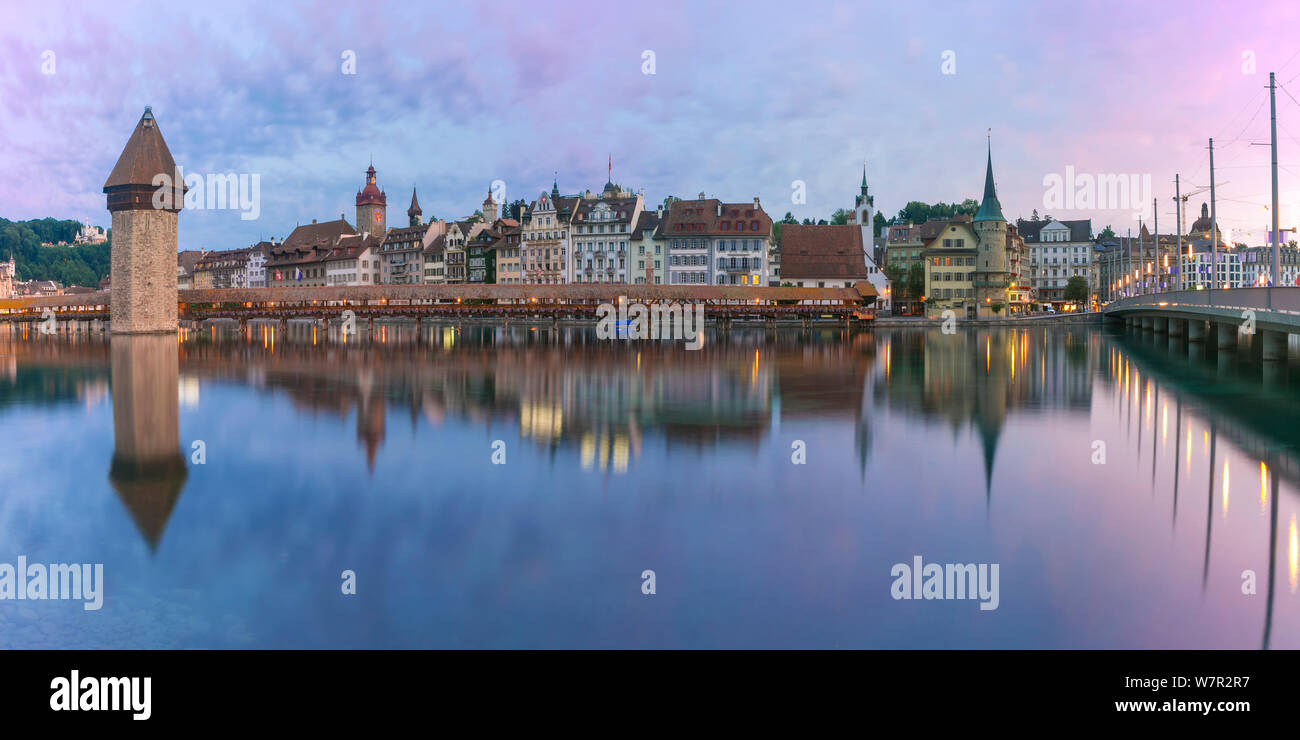 Bei Sonnenaufgang Luzern, Schweiz Stockfoto