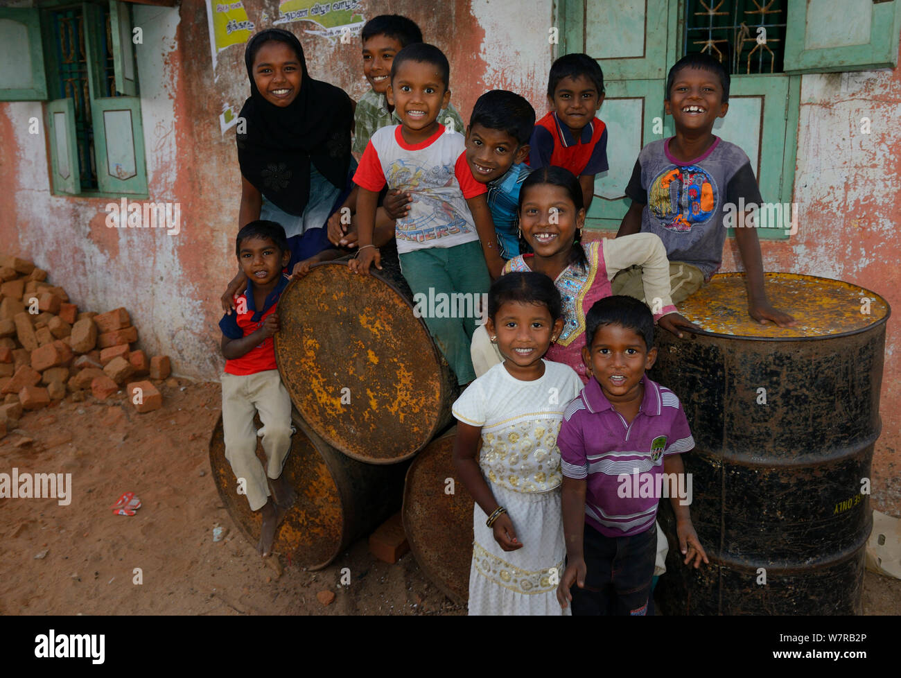 Kinder außer Haus, Pulicat See, Tamil Nadu, Indien, Januar 2013. Stockfoto