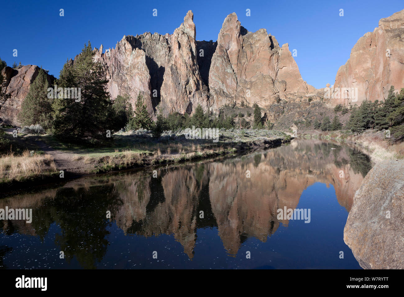 Das krumme Fluss in Smith Rocks State Park, Utah, USA, Mai 2013. Stockfoto