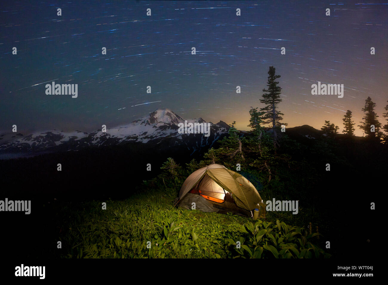 Campingplatz auf Skyline Ridge im Mount Baker Wilderness, Baker-Snoqualmie National Forest. Washington, USA, August 2013. Stockfoto