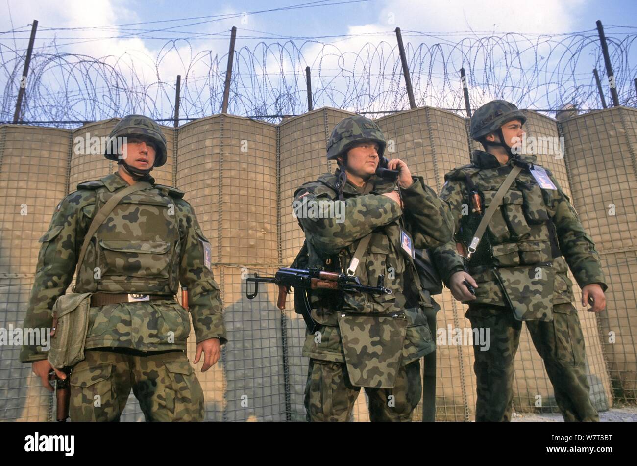 Die NATO-Intervention in Bosnien Herzegowina, polnische Soldaten in Mostar (März 1998) Stockfoto