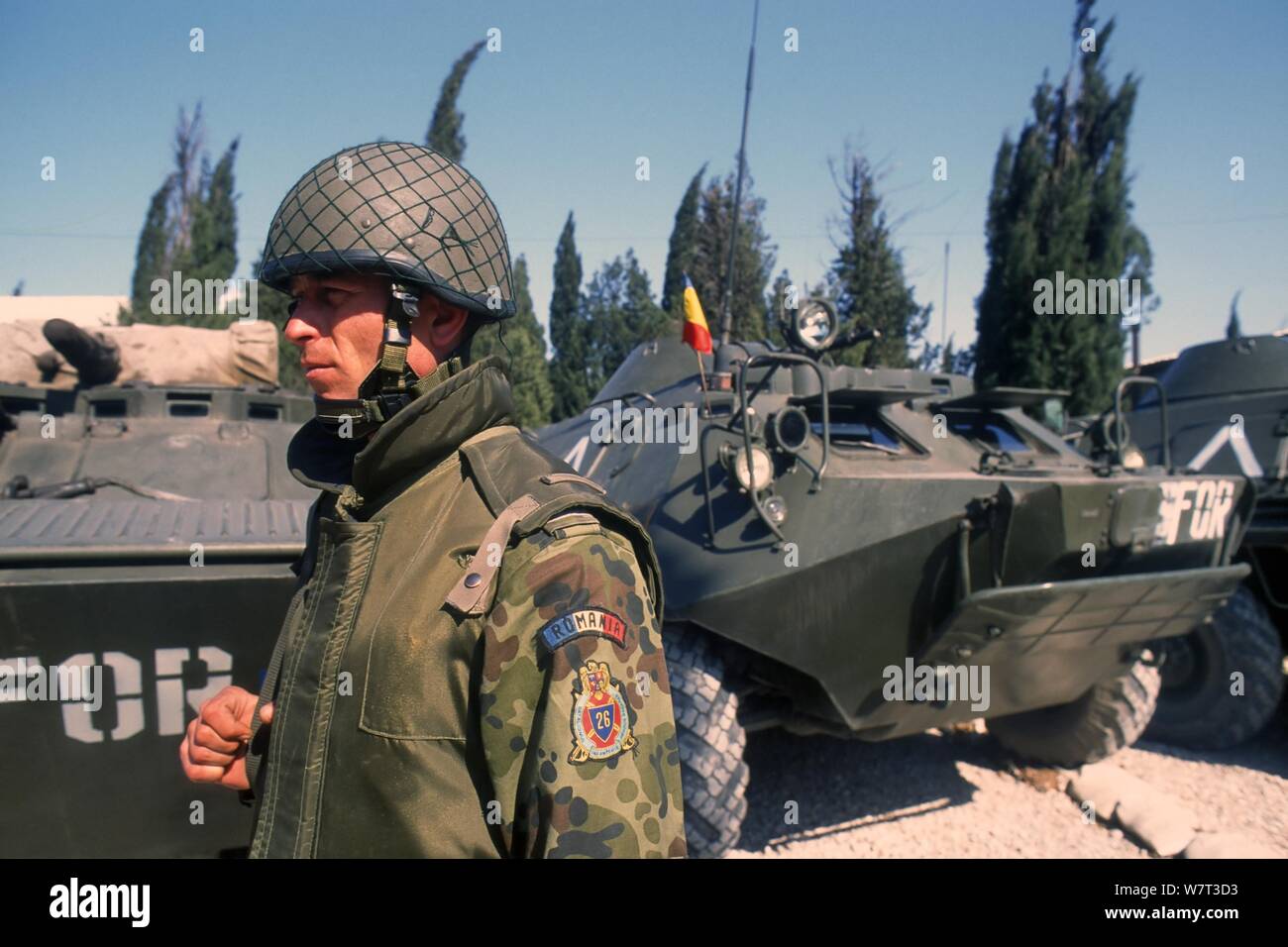 Die NATO-Intervention in Bosnien Herzegowina, Rumänische Soldaten in Mostar (März 1998) Stockfoto