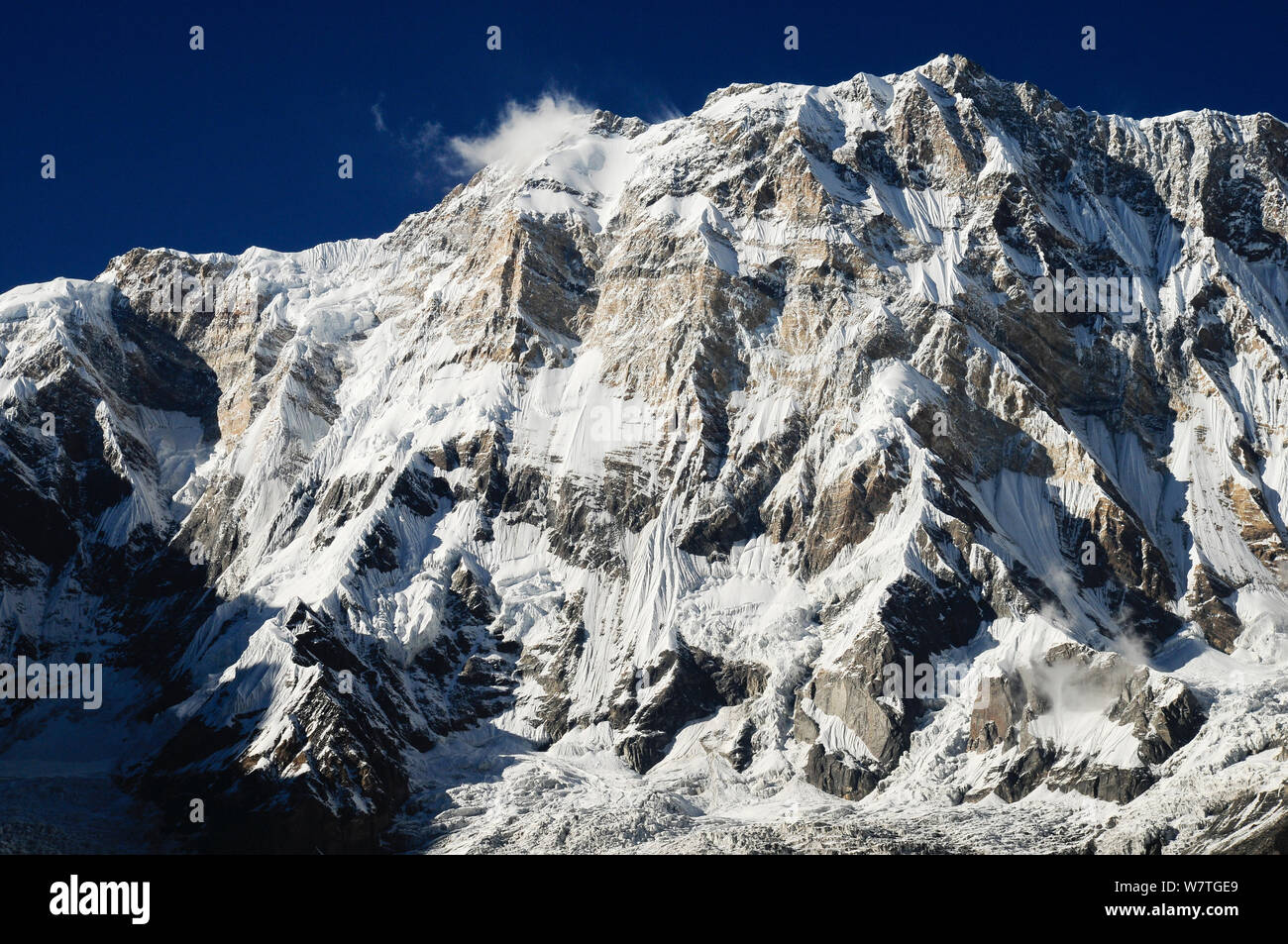 Mount Annapurna I (8091 m) vom Basislager, Annapurna Sanctuary, zentralen Nepal, November 2011. Stockfoto