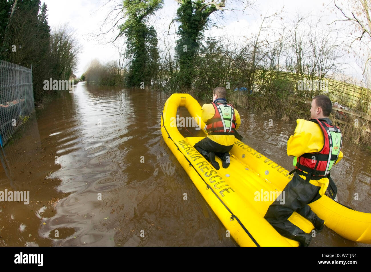 Rettungsfahrzeug mit Mercia Rescue Team aus Bewohner von Februar 2014 Überschwemmungen Betroffenen zu helfen, Upton bei Severn, Worcestershire, England, UK, 9. Februar 2014. Stockfoto