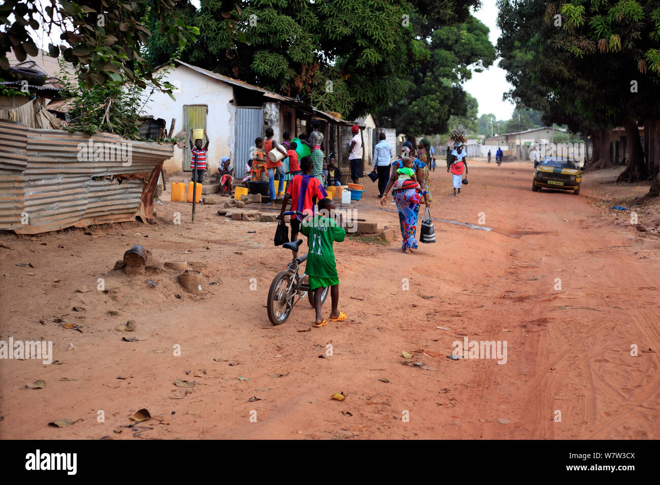 Street Scene, Gambia, Westafrika, November 2012. Stockfoto