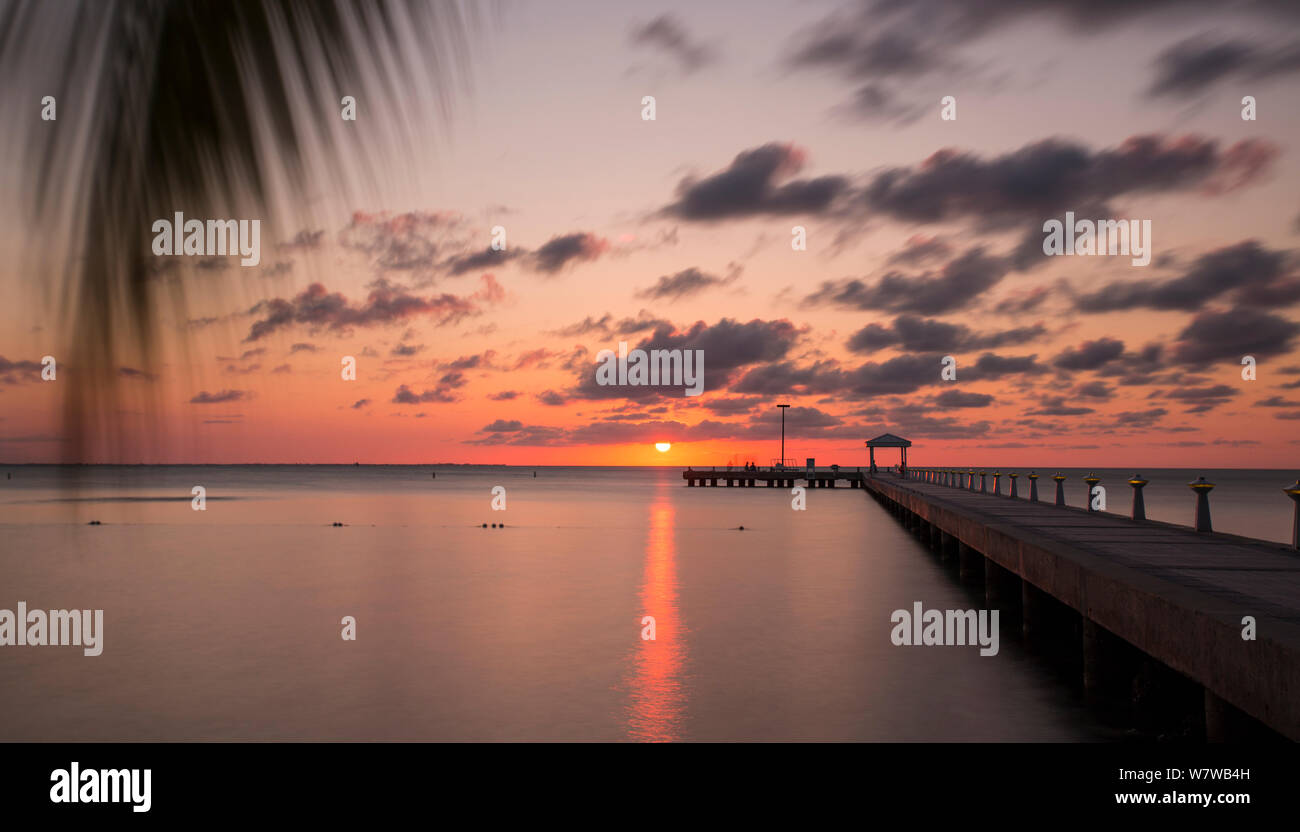 Sonnenuntergang am Rum Point auf Grand Cayman Island, Cayman Islands, Mai 2012. Stockfoto