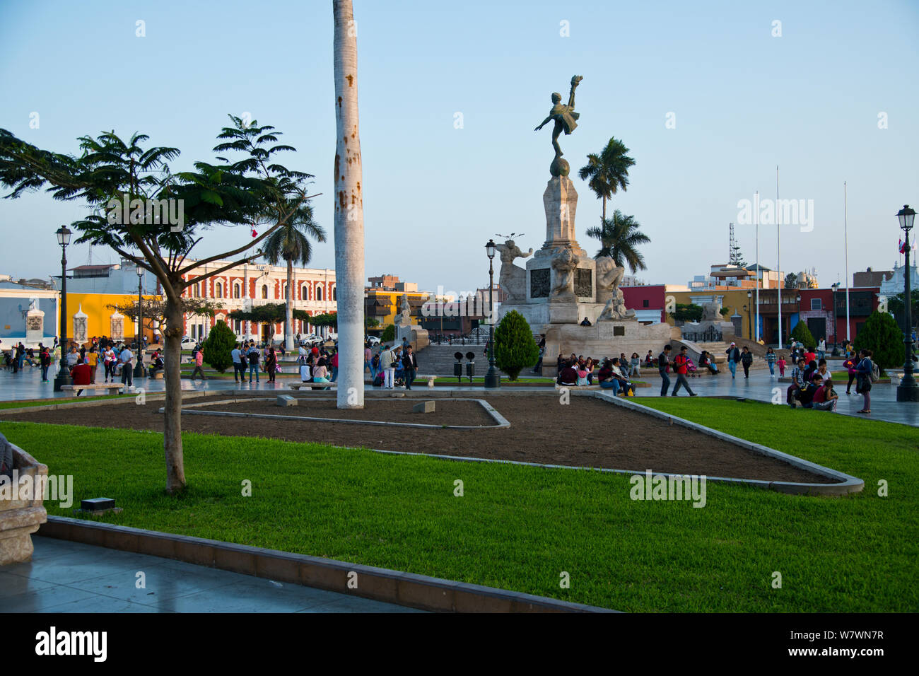 Trujillo, drittgrößte Stadt, Kathedrale, Quadrat, koloniale wichtige Gebäude, Norden von Peru, Südamerika Stockfoto