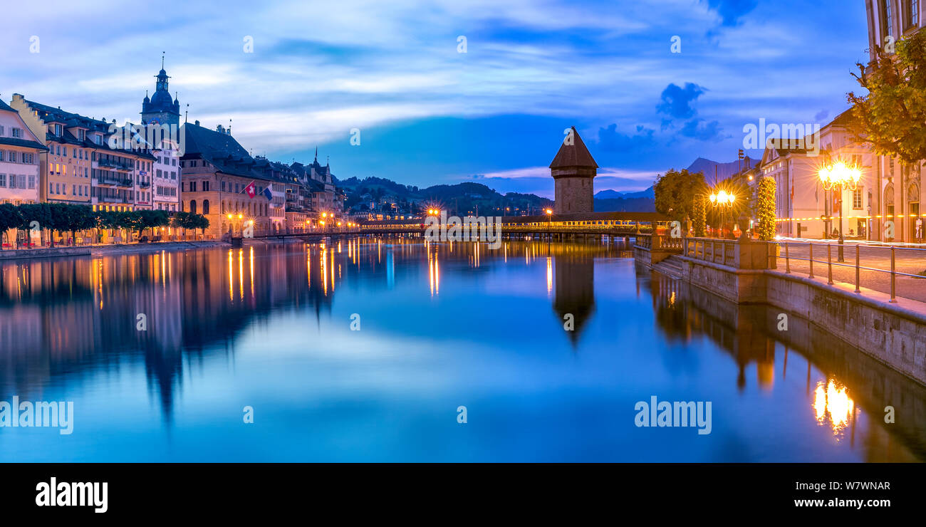 Bei Sonnenaufgang Luzern, Schweiz Stockfoto