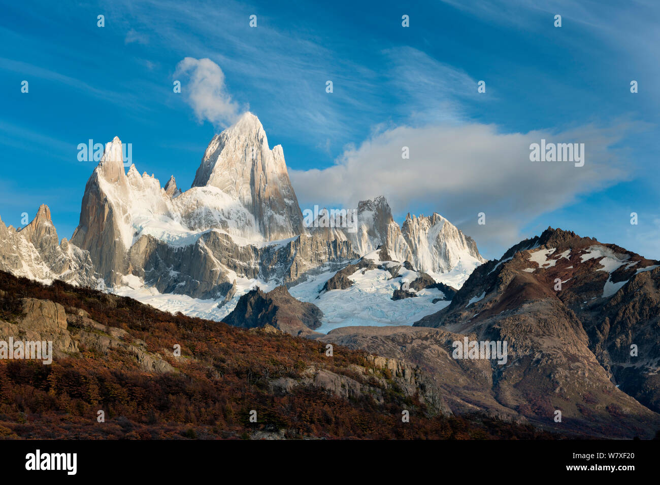 Mount Fitz Roy im Morgenlicht. El Chaltén, Patagonien, Argentinien. April 2013. Stockfoto