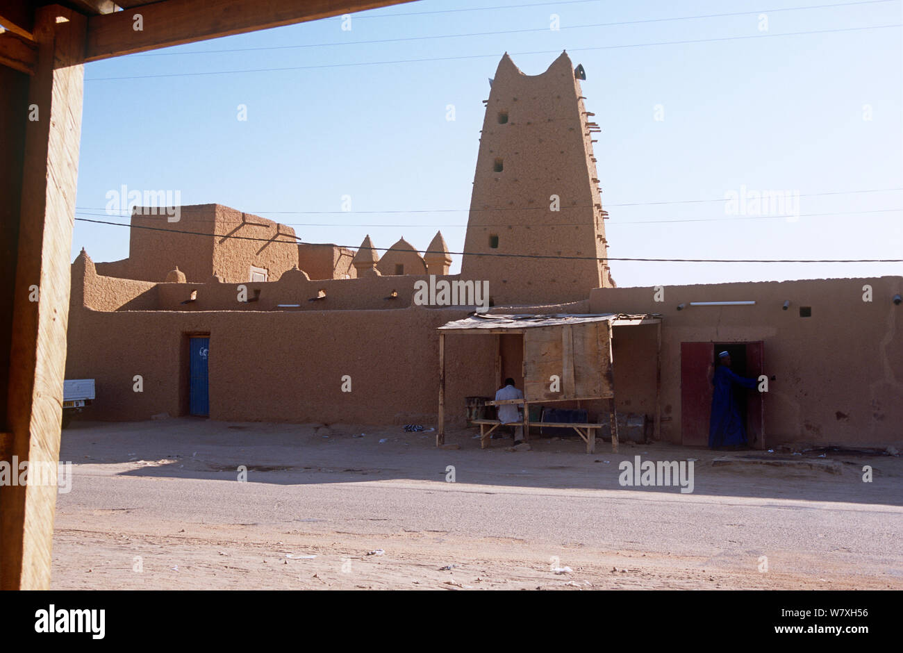 Alte Moschee aus Lehm gebaut. Agadez, Niger, 2005. Stockfoto