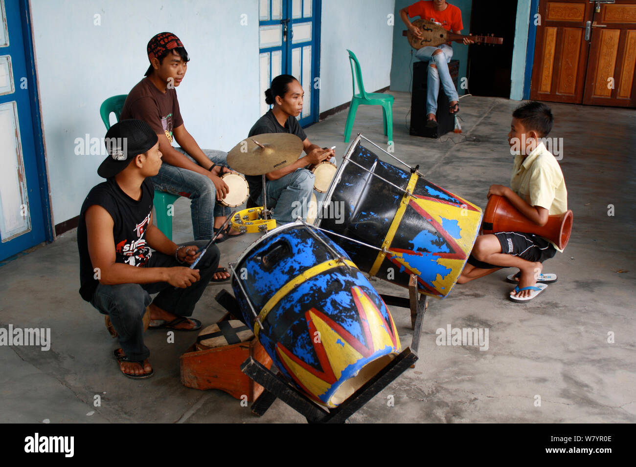 Lokale Musiker üben. Singkawang, West Kalimantan, Indonesien Borneo. Juni 2010. Stockfoto