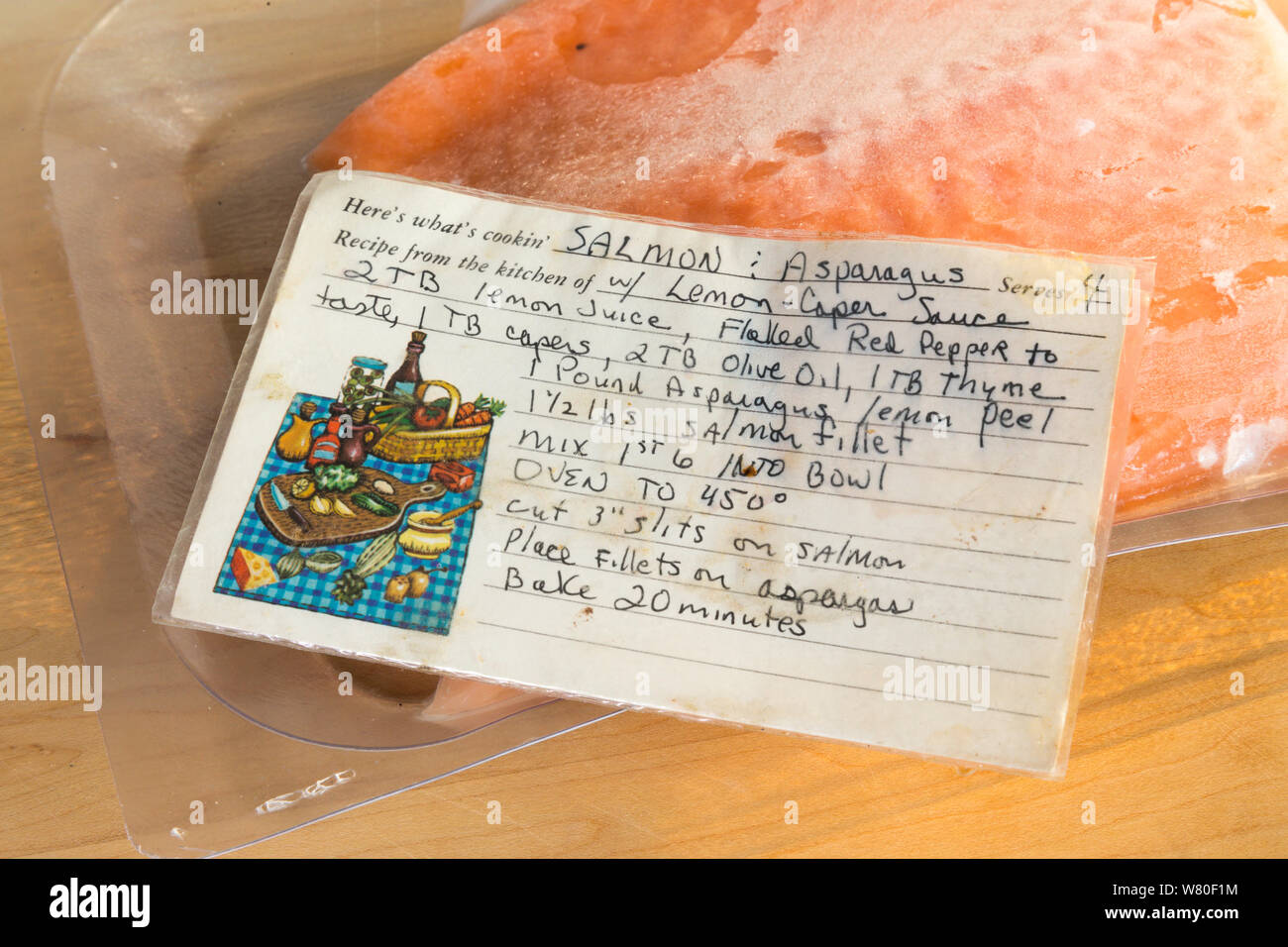 Karteikarte Rezept für Lachs und Spargel, USA Stockfoto