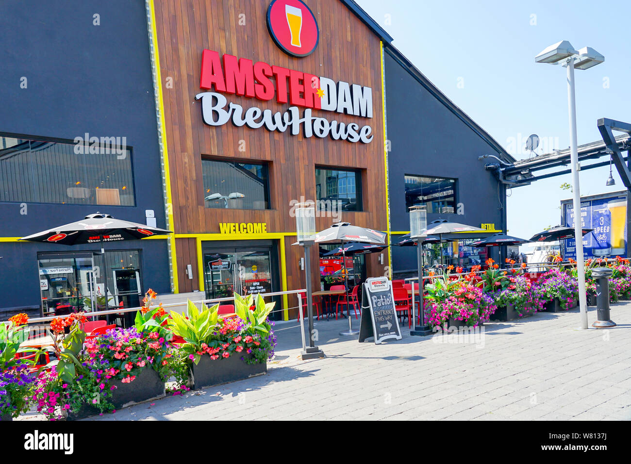 Amsterdam Brew House an der Toronto Harbour Front- oder Harbourfront in Ontario, Kanada, im Sommer ein tolles Reiseziel. Stockfoto