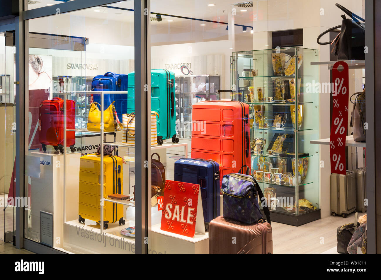 Swarovski Shop Front im Mammut Einkaufszentrum, Budapest, Ungarn Stockfoto