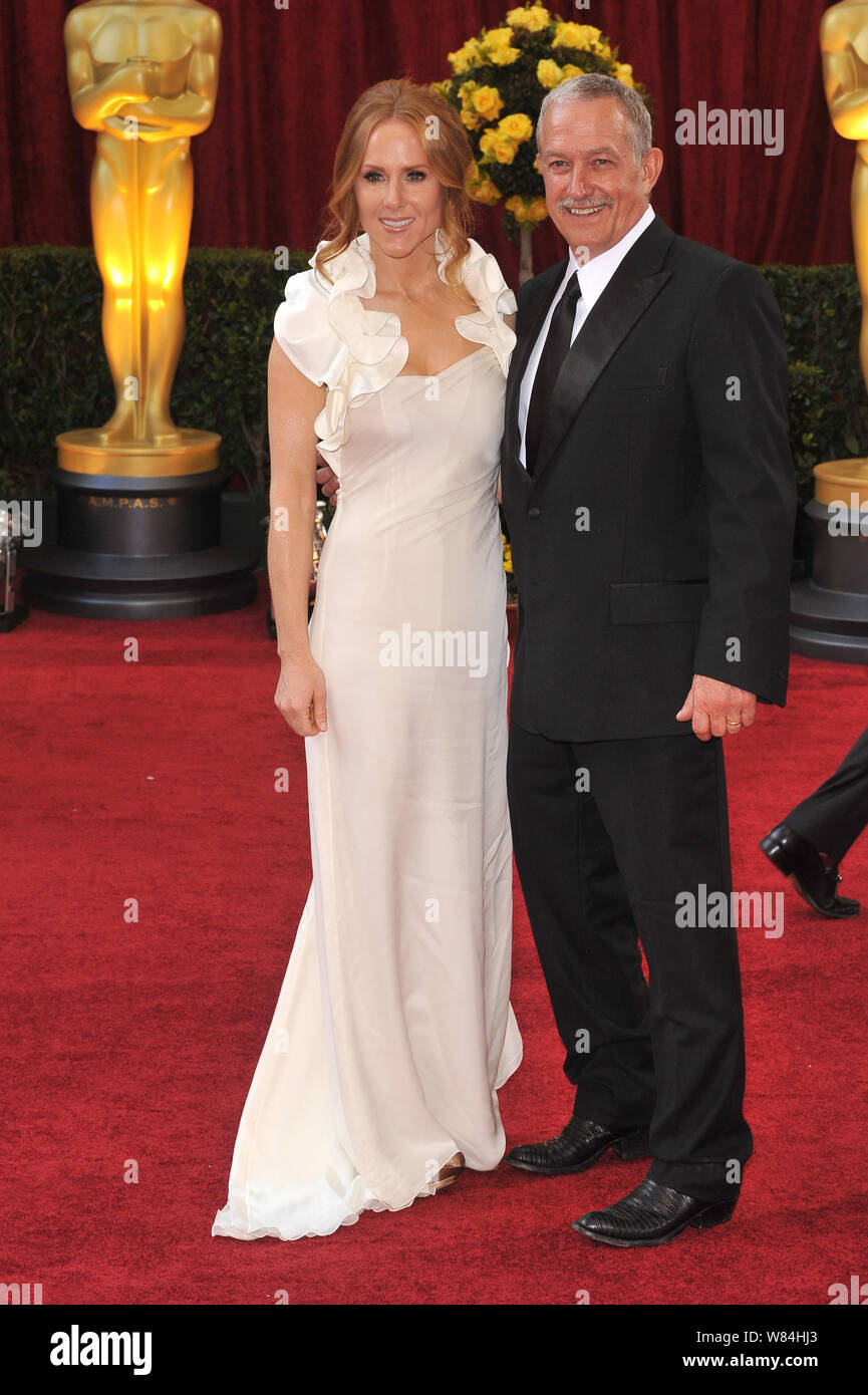 LOS ANGELES, Ca. März 07, 2010: Sarah Seigel-Magness & Gary Magness am 82. jährlichen Academy Awards im Kodak Theater, Hollywood. © 2010 Paul Smith/Featureflash Stockfoto