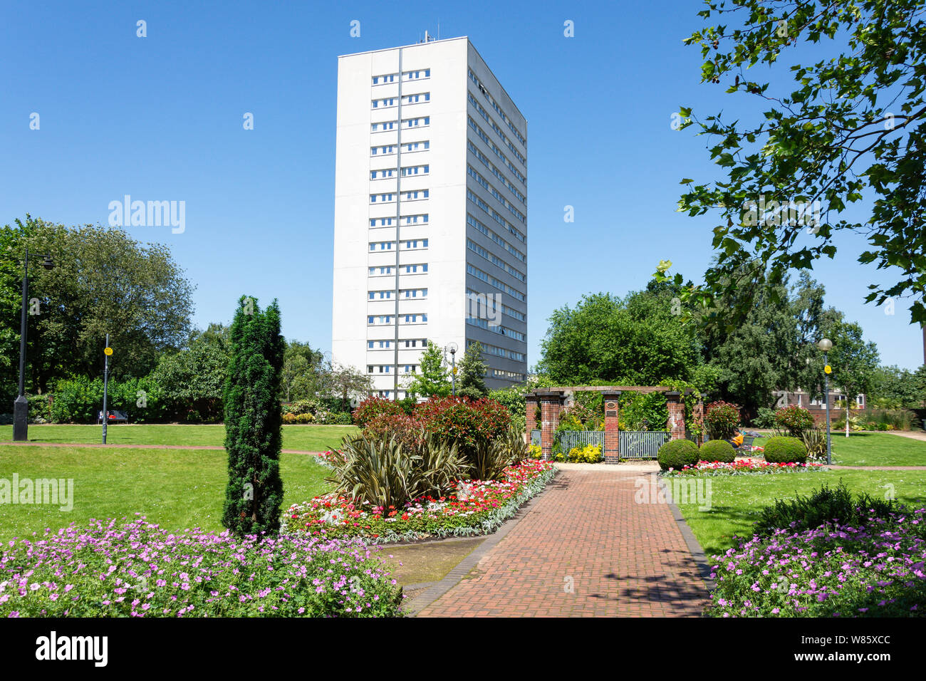 Stadtzentrum Gärten und Hochhaus Wohnungen, Cambridge Street, Birmingham, West Midlands, England, Großbritannien Stockfoto