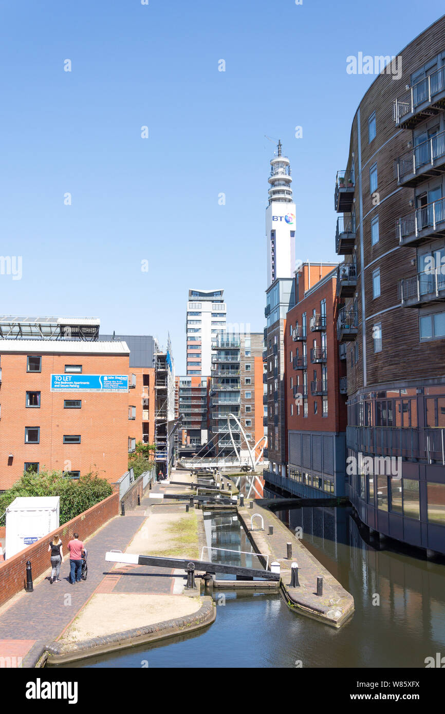 Canal Locks, Cambrian Wharf, Birmingham, West Midlands, England, Großbritannien Stockfoto